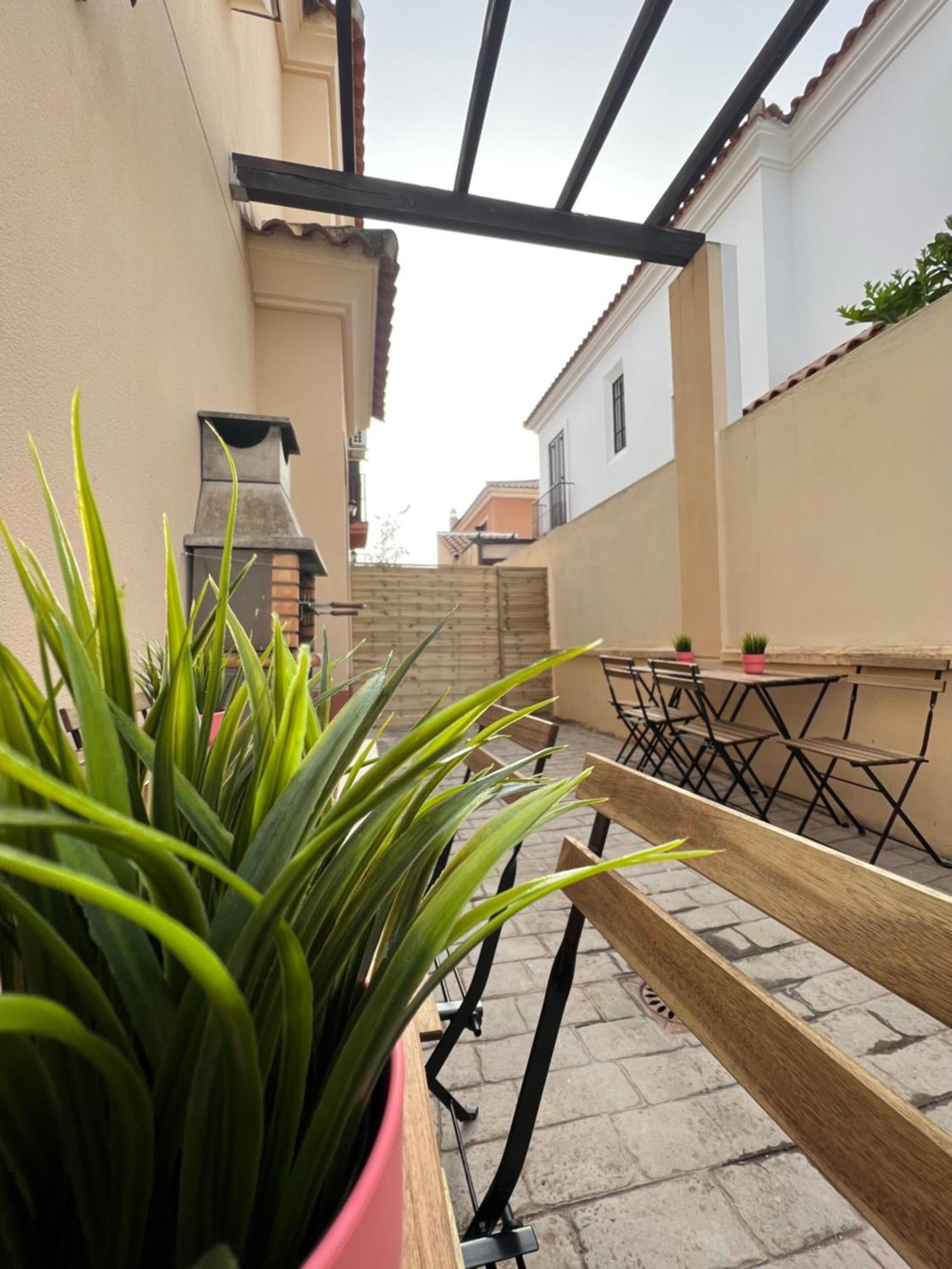 Apartamentos Sevilla Deluxe Rosales Los Rosales  Zewnętrze zdjęcie