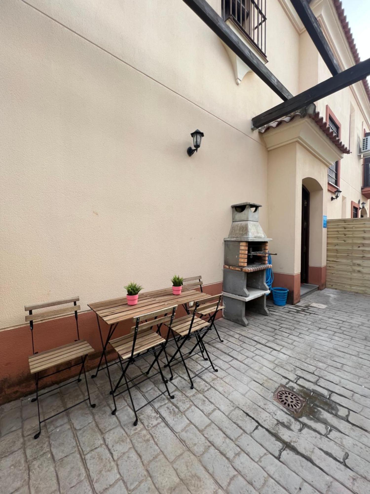 Apartamentos Sevilla Deluxe Rosales Los Rosales  Zewnętrze zdjęcie